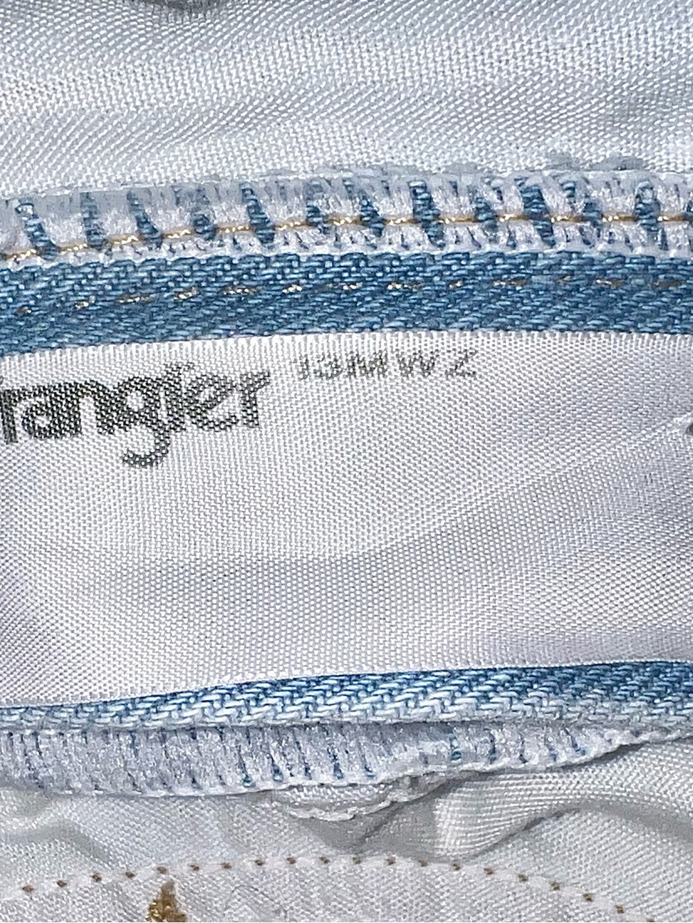 Wrangler High Rise Distressed Blue Denim Shorts Fits Size 11 - Picture 6 of 6